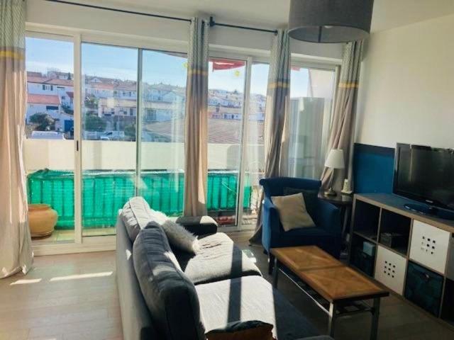 Appartement Lumineux 2 Chambres ซีบูร์ ภายนอก รูปภาพ